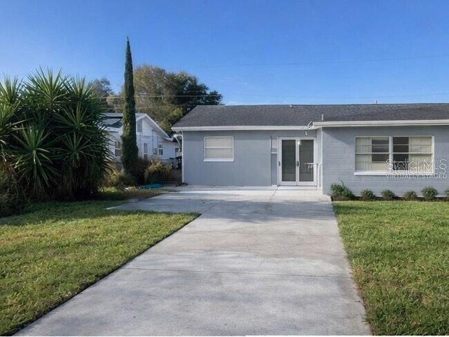 Building Photo - 132 Miller Dr