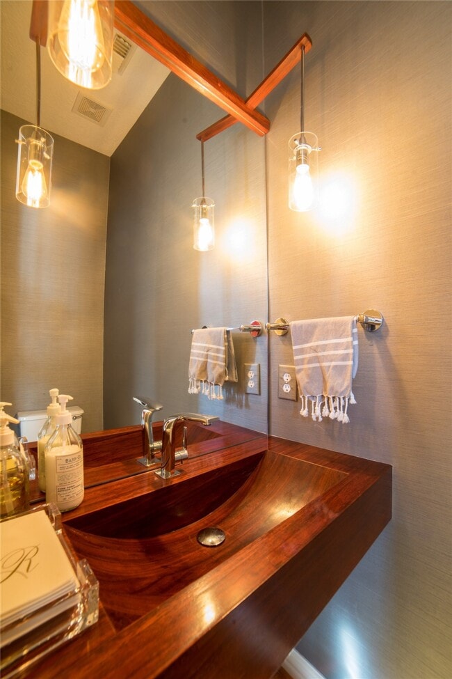 Foto del edificio - 1611 McDonald St