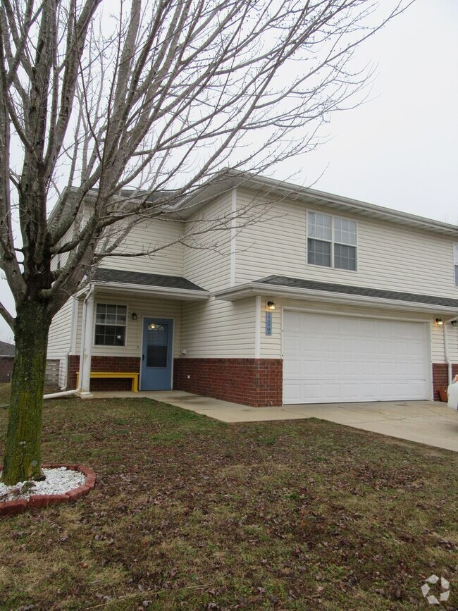 Building Photo - 112 Hickory Ridge Dr