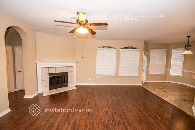 Building Photo - 1621 Churchill Ln