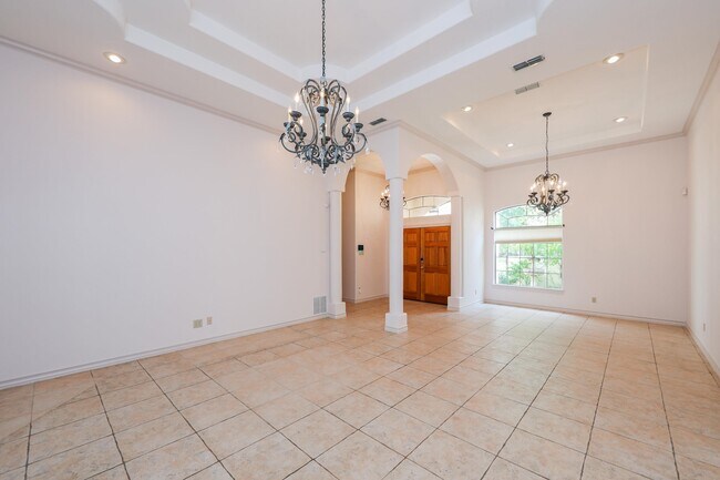 Building Photo - 342 St Julien Dr