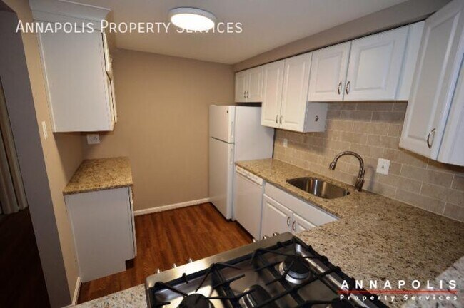 Foto del edificio - 2572 riva rd #16b