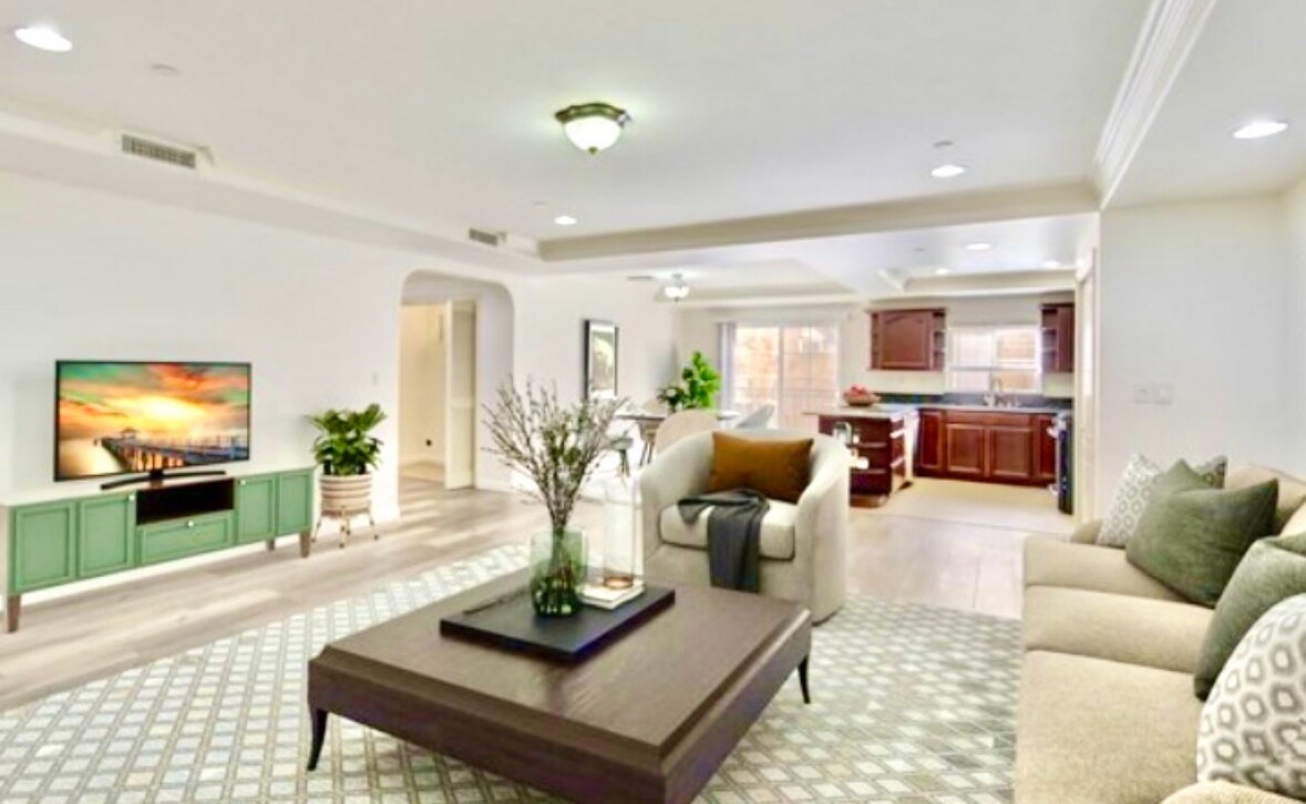 Virtually staged - 700 S Ardmore Ave