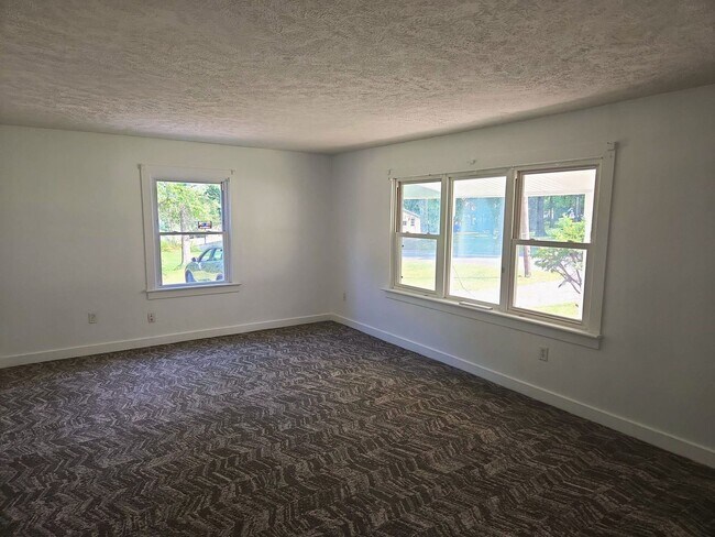 Foto del edificio - Cozy 2 bed/1 bath single-family home
