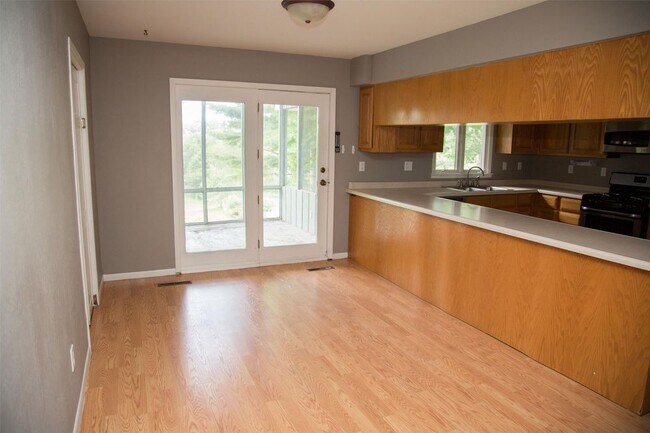 Foto del edificio - 10444 Lake Eleanor Road