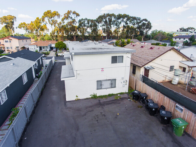 Foto del edificio - 410-1 E 118th St