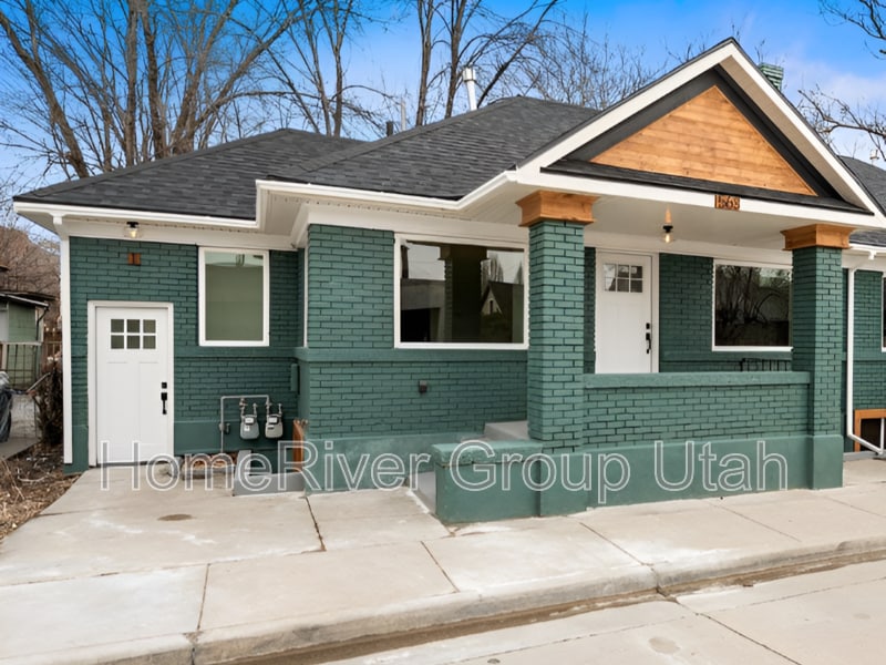 Primary Photo - 563 Denver St