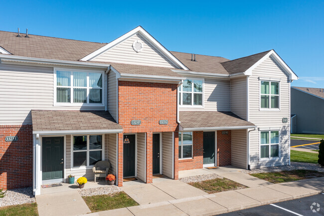 Building Photo - Sterling Crest Apartments