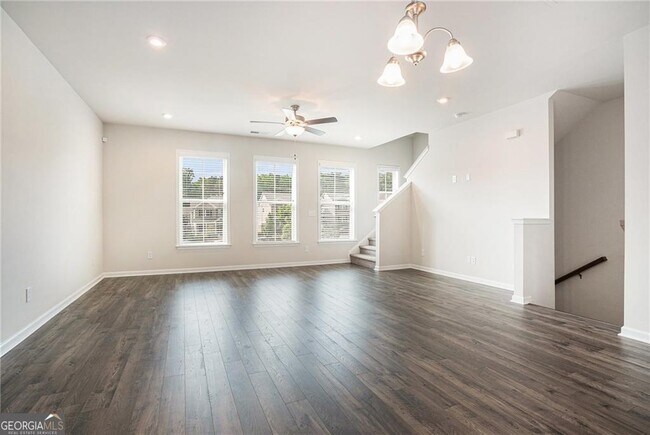 Foto del edificio - 3320 Reagan Way