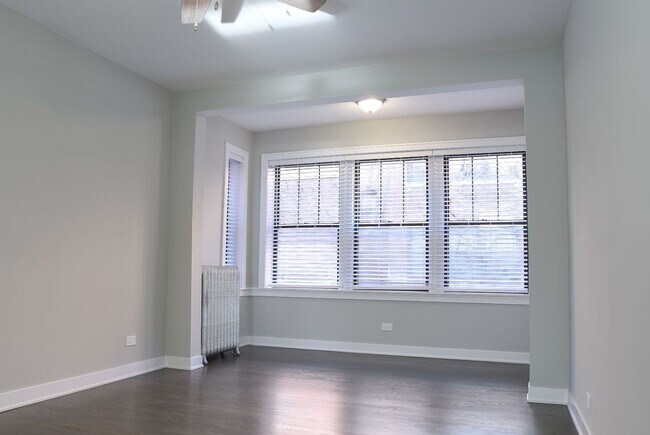 Foto del edificio - 3923 N Keeler Ave