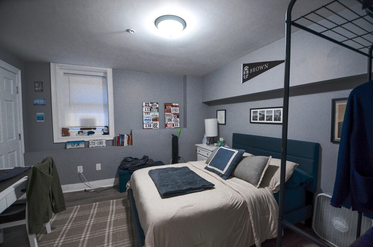 Foto principal - 161 Waterman St