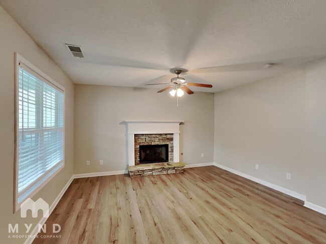 Building Photo - 323 Rosemont Ct