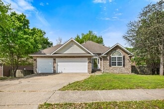 Building Photo - 1899 Batsford Dr