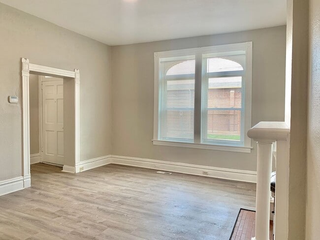 Building Photo - Winnebago Wonder: Spacious Living with Charm & Comfort!