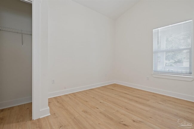 Foto del edificio - 418 N C St