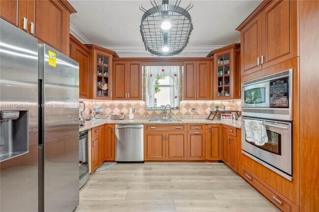 Foto del edificio - 5309 SW 133rd Ave