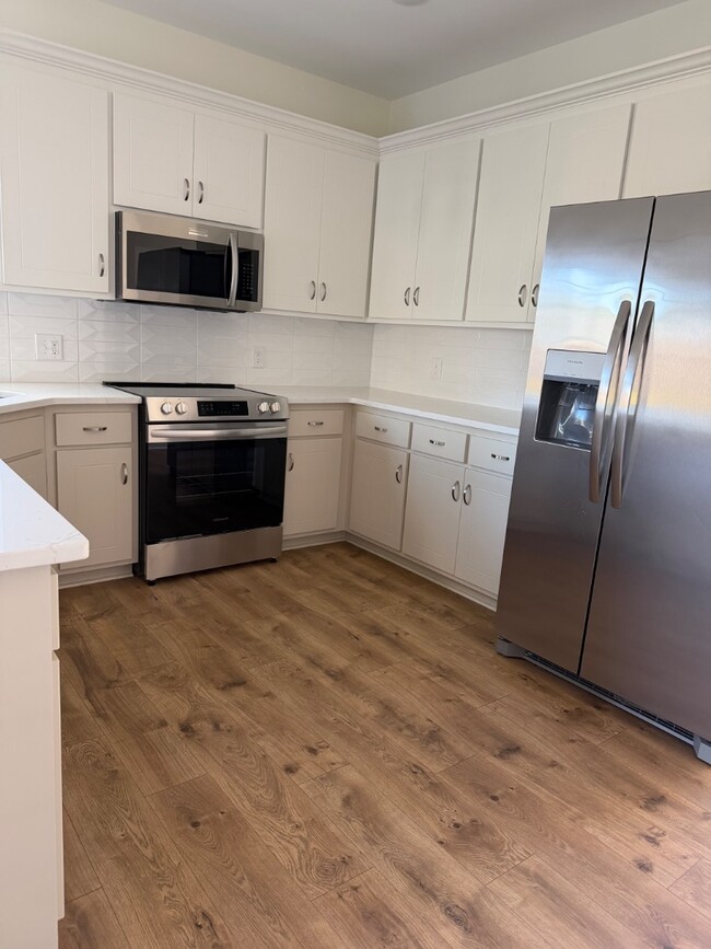 Photo - 2537 Jones St House