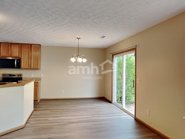 Building Photo - 3945 Trailside Blvd