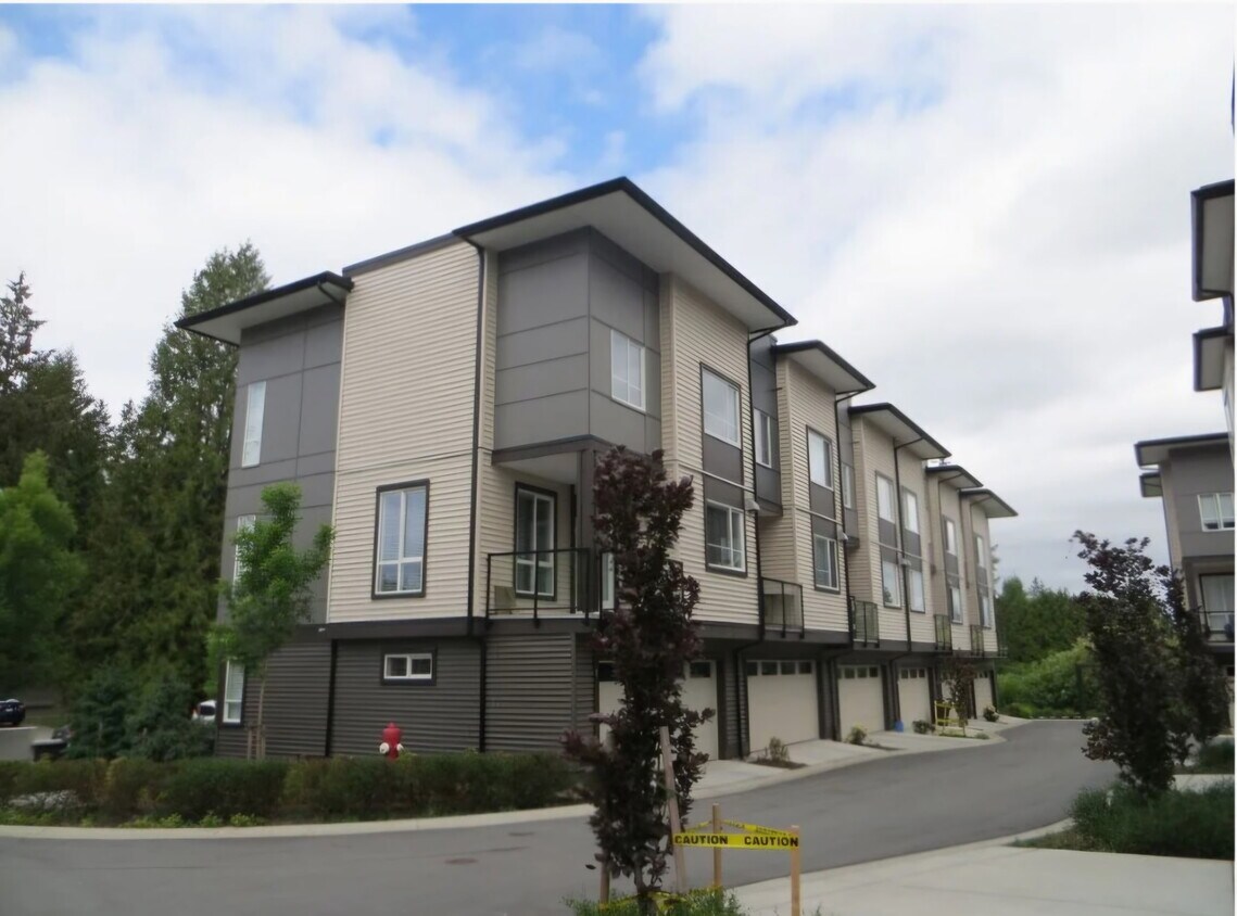 Photo du bâtiment - 7288-7188 188 St