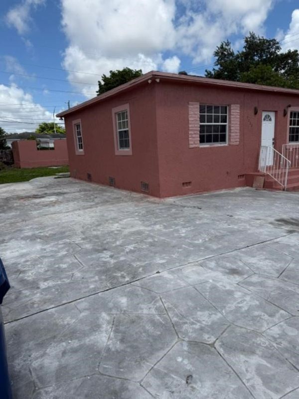 Building Photo - 9230 NW 16th Ave