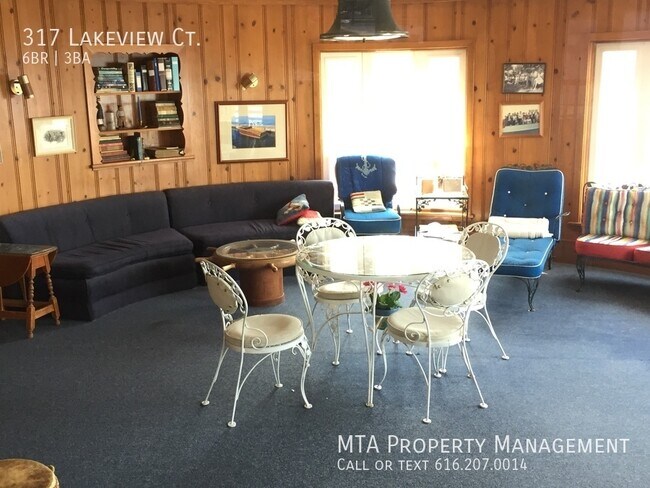 Building Photo - Waterfront Cottage For Rent