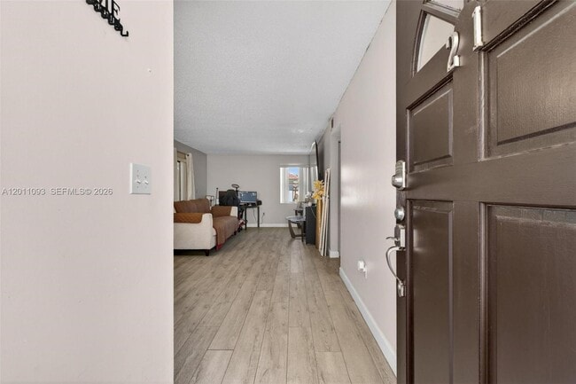 Foto del edificio - 10845 NW 7th St