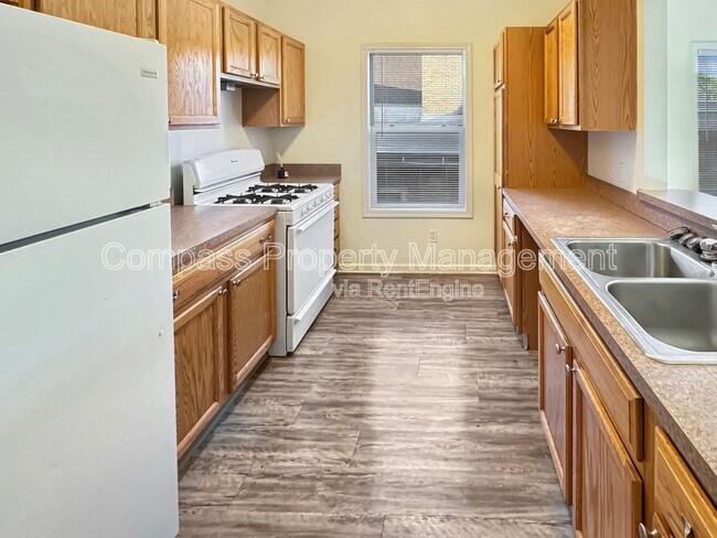 Foto del edificio - 930 Sheldon Ave SE