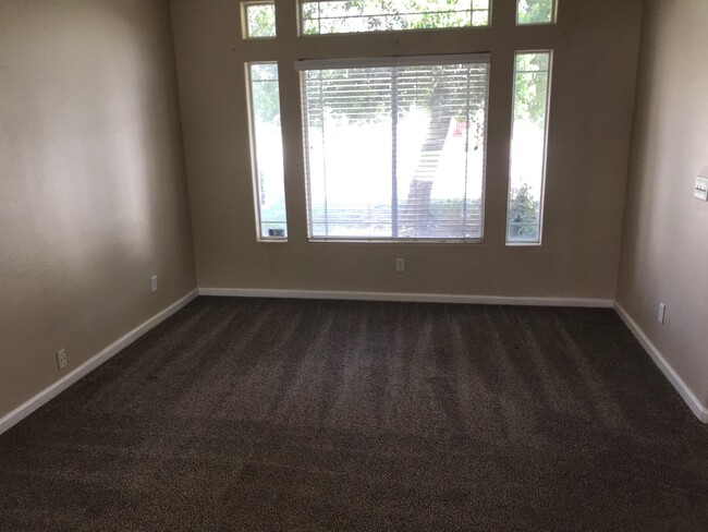Foto del edificio - 2652 Pico Ave