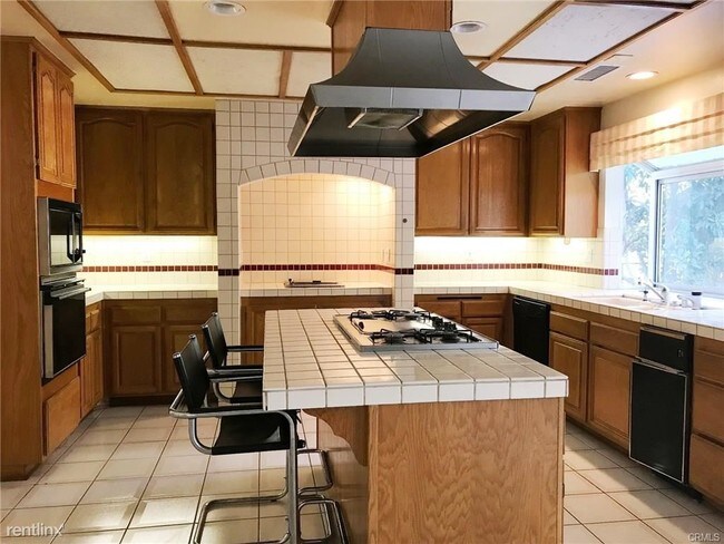 Foto del edificio - 4 br, 3 bath House - 1996 Saleroso Dr
