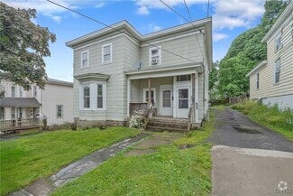 Building Photo - 103 E 7th St