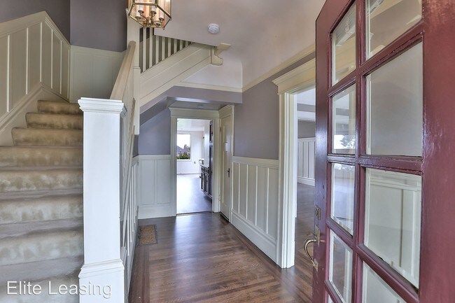 Building Photo - 2 br, 1.5 bath Apartment - 428 Liberty Street