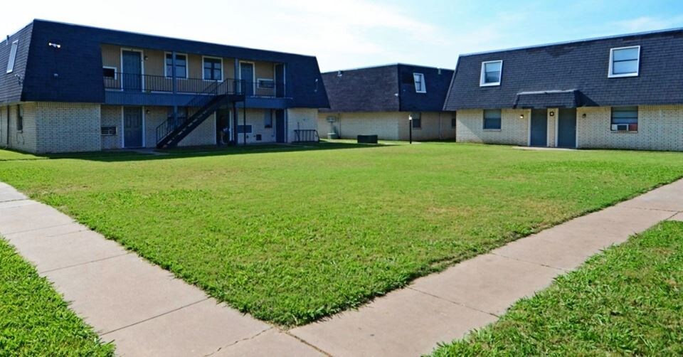 2110 NW Lindy Ave Unit C222, Lawton, OK 73505 Apartment for Rent in