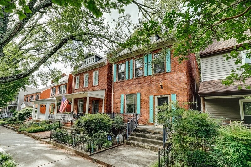 Primary Photo - 3223 Park Ave