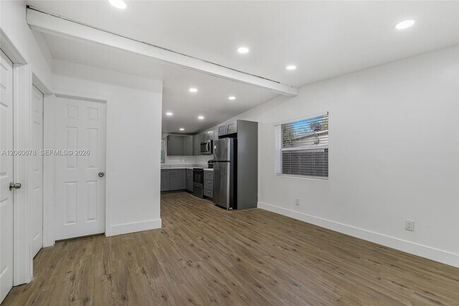 Foto del edificio - 2290 Rutland St