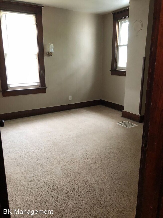 Foto del edificio - 2 br, 1 bath House - 145 S 3rd Street
