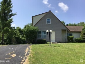 Building Photo - 52 Sage Rd