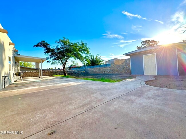 Building Photo - 1640 Doug Olson Dr