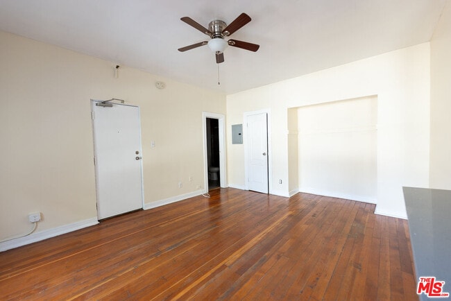 Building Photo - 661 Shatto Pl