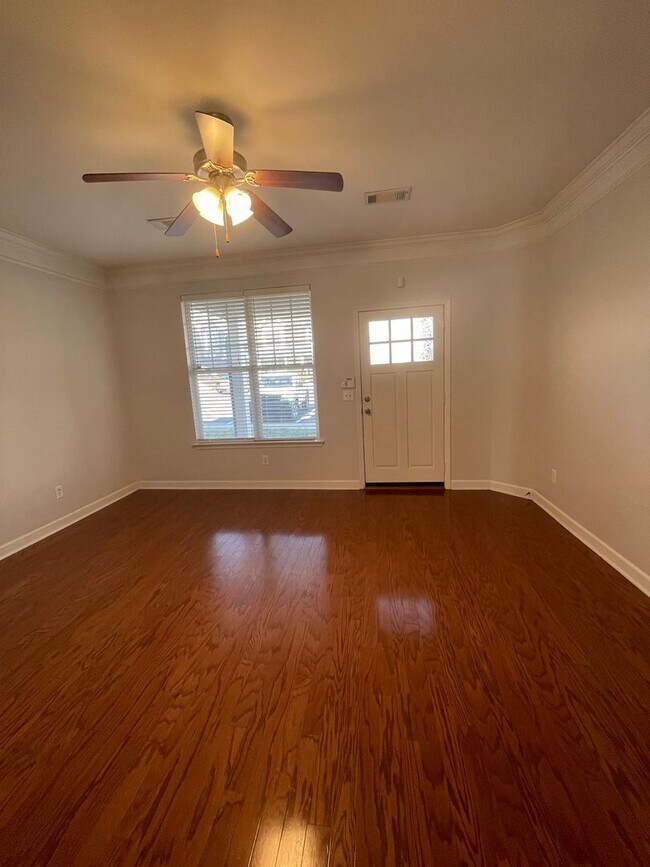 Foto del edificio - 2310 Elliott Ave