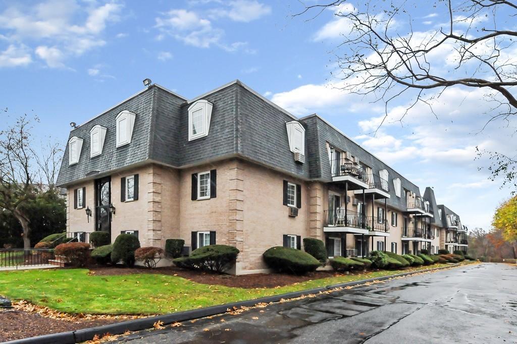 500 Northshore Rd, Peabody, MA 01960 Condo for Rent in Peabody, MA