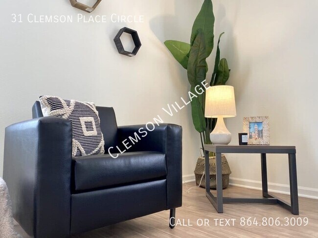 Foto del edificio - 31 Clemson Pl Cir