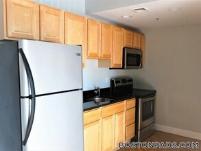 Building Photo - 26 Portland St