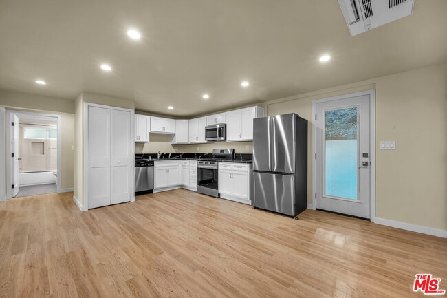 Foto del edificio - 5322 Weatherford Dr