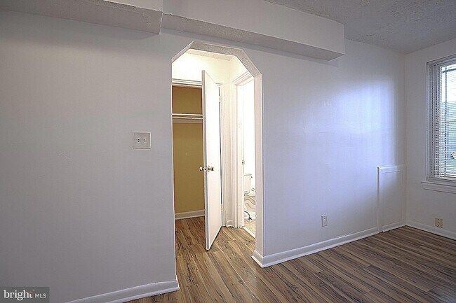 Building Photo - 4329 Halley Terrace SE