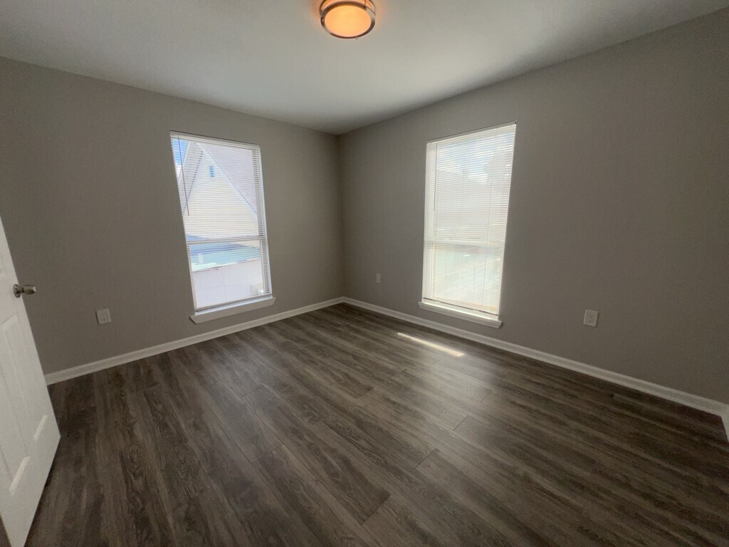 Foto del edificio - 6915 Avenue L