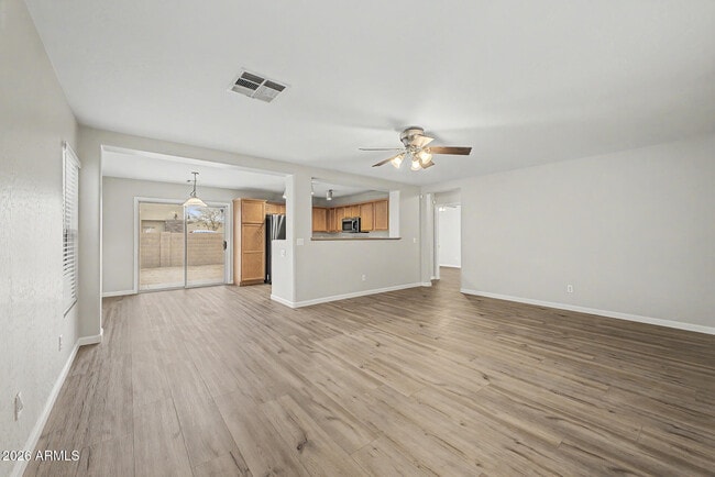 Building Photo - 2435 E Olivine Rd