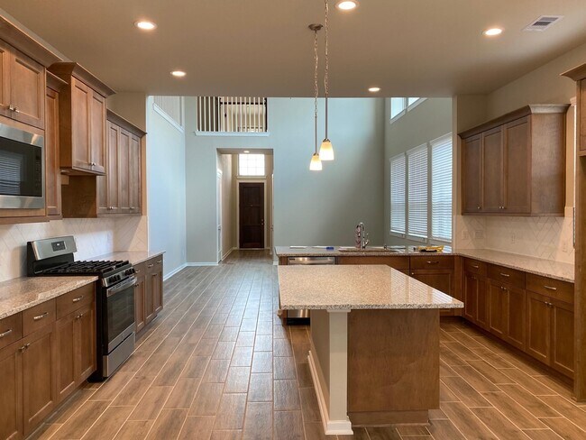 Foto del edificio - 2122 Ironwood Pass Dr