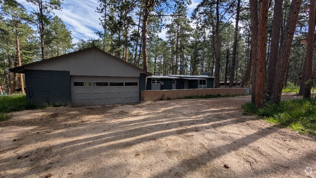 Building Photo - 6530 Burrows Rd