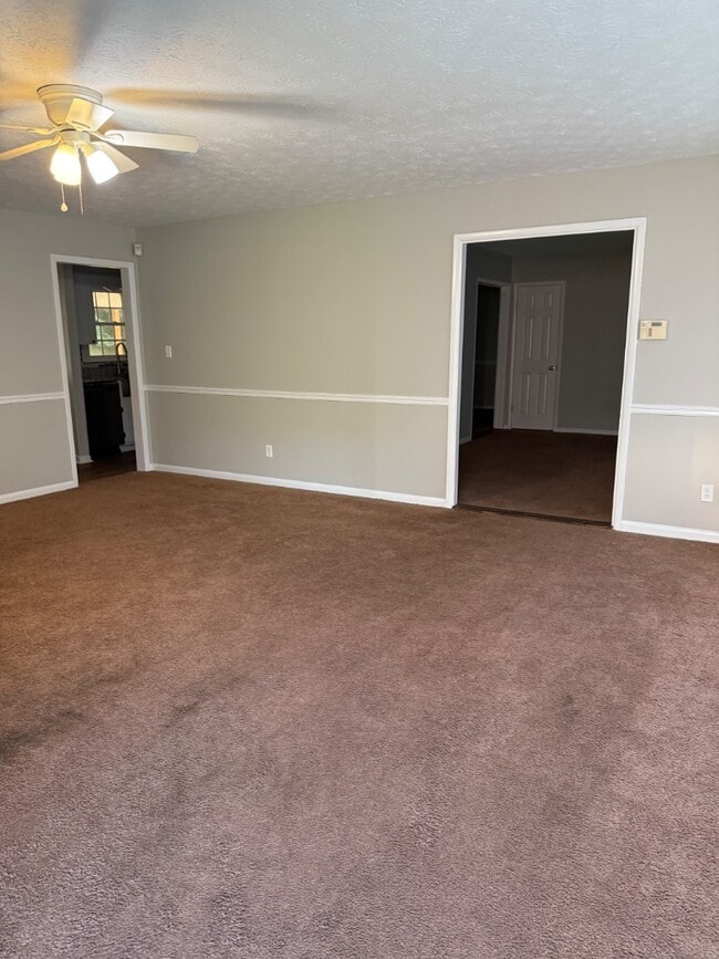 Foto del edificio - 4125 Brierwood Ln