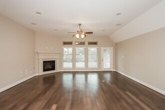 Building Photo - 8100 Tyrell Hgts Rd